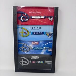 Walt Disney Studios Starter Key Collection NEW